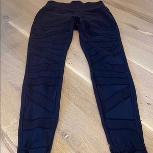 Lulu lemon cut out mesh leggings